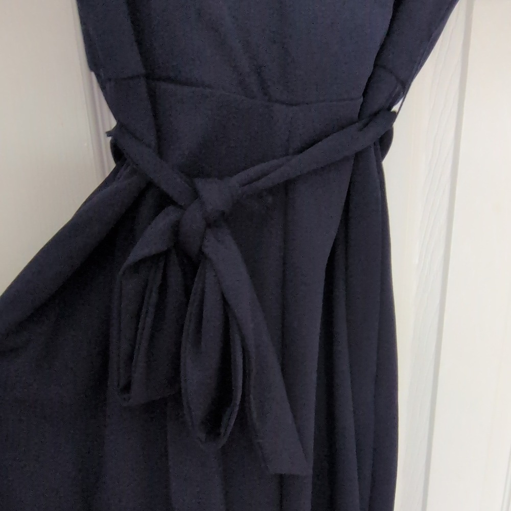 Sandra Darren navy wrap romper Long v neck short‎ sleeve tie waist - Picture 4 of 5
